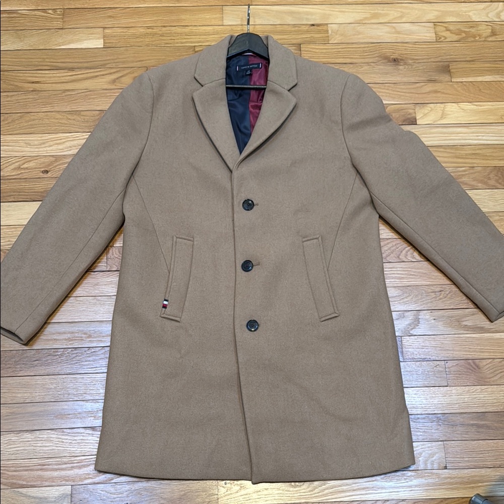 Tommy Hilfiger Men's Camel Trench Coat